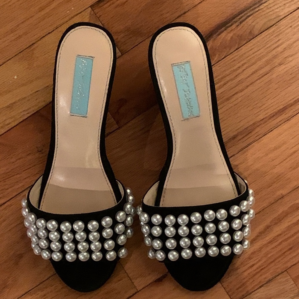 Brand NEW shoes